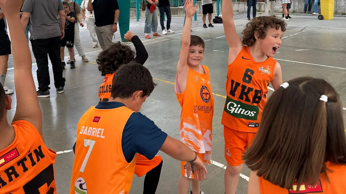 Movistar Estudiantes Fem vs Vallekas Basket