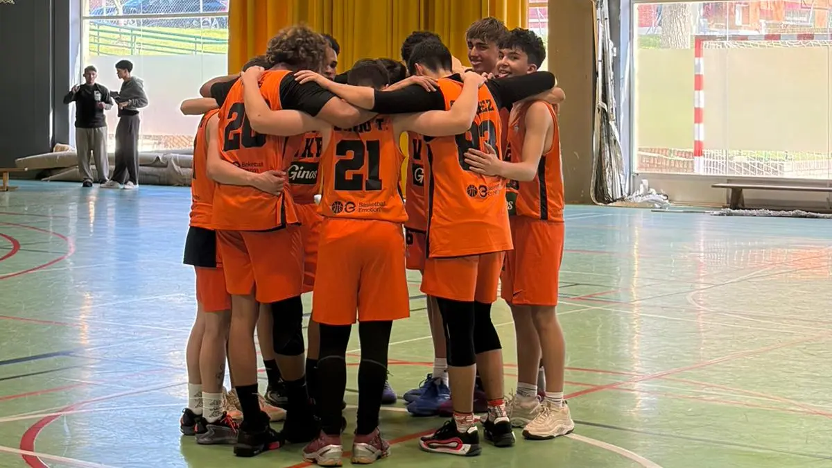 C.B. PIZARRO BLANCO CAMPUS ÁVILA vs Vallekas Basket Azul