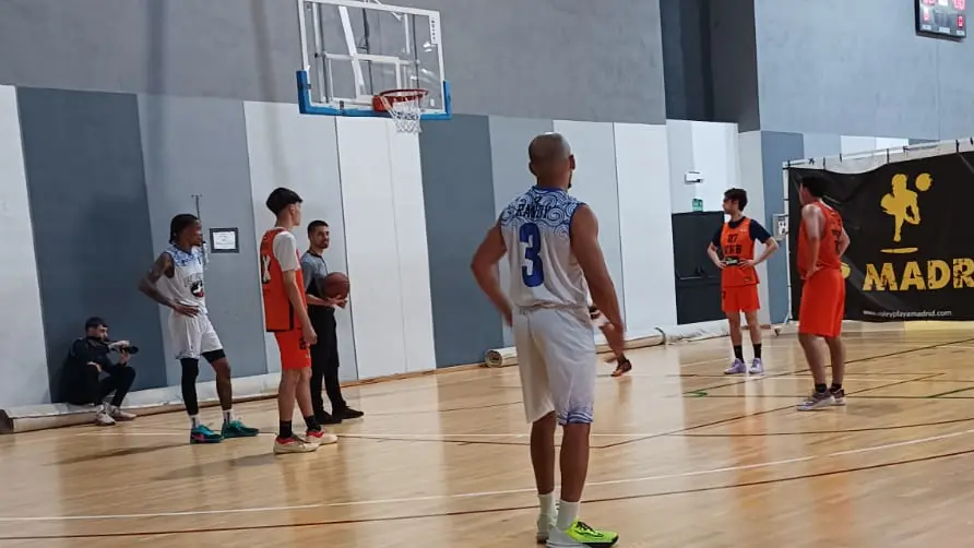 Vallekas Basket vs PENGUINS BASKETBALL CLUB