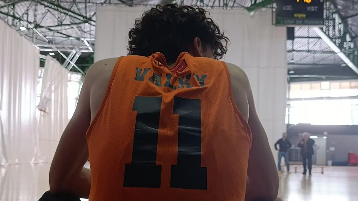 REVOLUTION vs Vallekas Basket